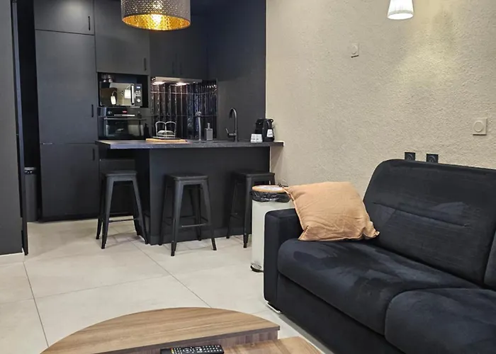 Le Salon Apartment