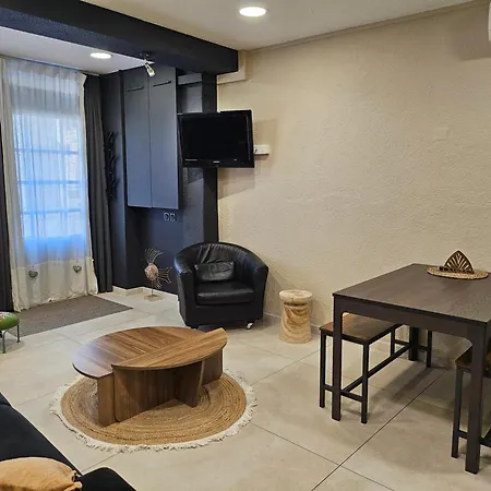 Le Salon *