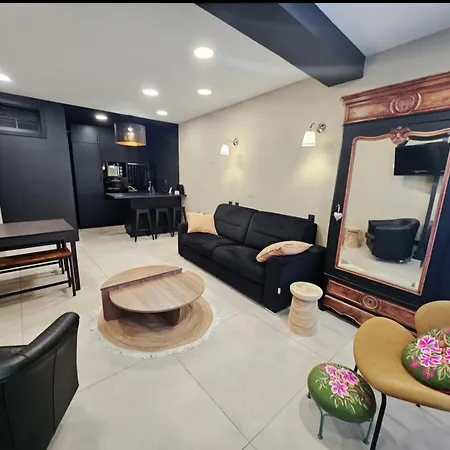 Le Salon Apartment Sablons (Drome)